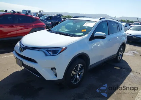 2018 Toyota Rav4 Xle z USA, uszkodzony, nr VIN 2T3WFREV8JW484448